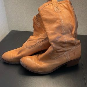 Soft Frye cowboy boots natural color size 9.5